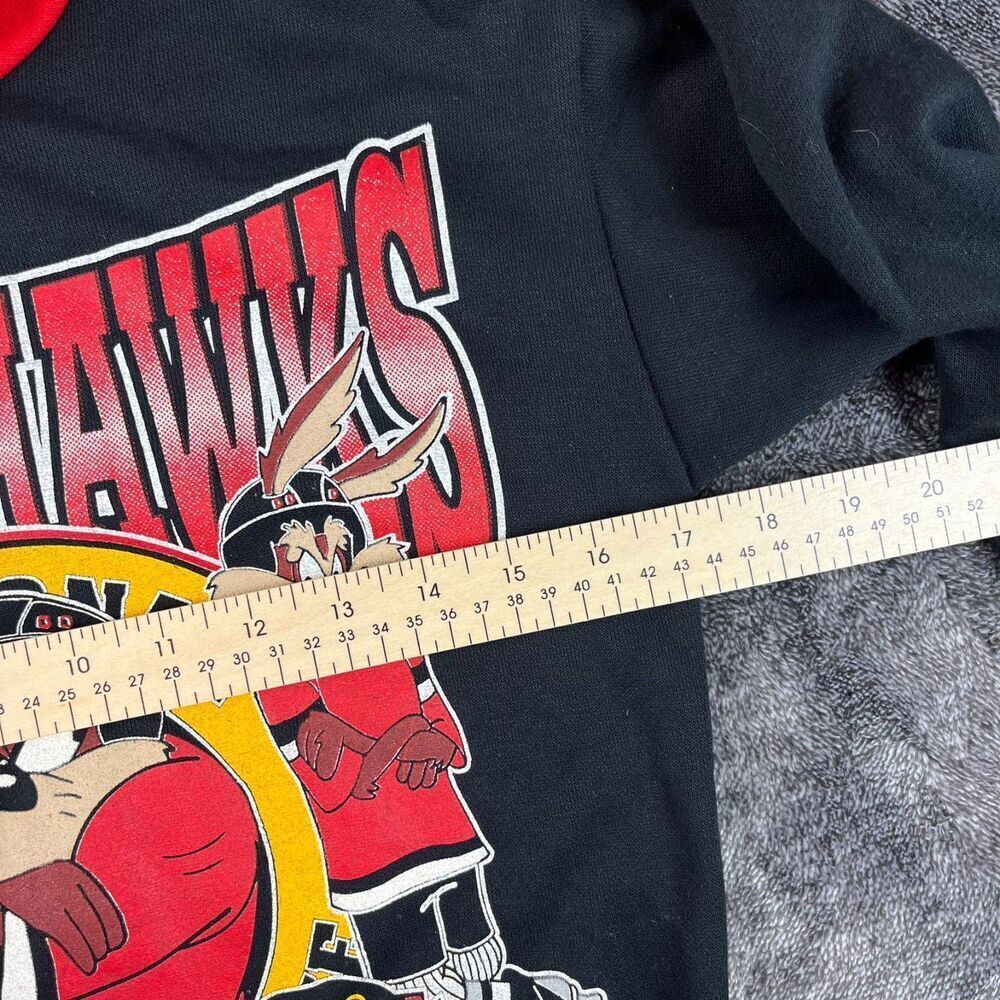 Vtg 1994 NHL Blackhawks Hoodie Bugs Bunny Taz Sweatshirt Kids 14/16 Made In USA - Picture 6 of 11
